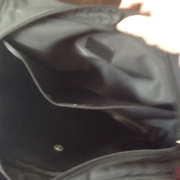 Well loved GUESS computer bag - Picture 7 of 8